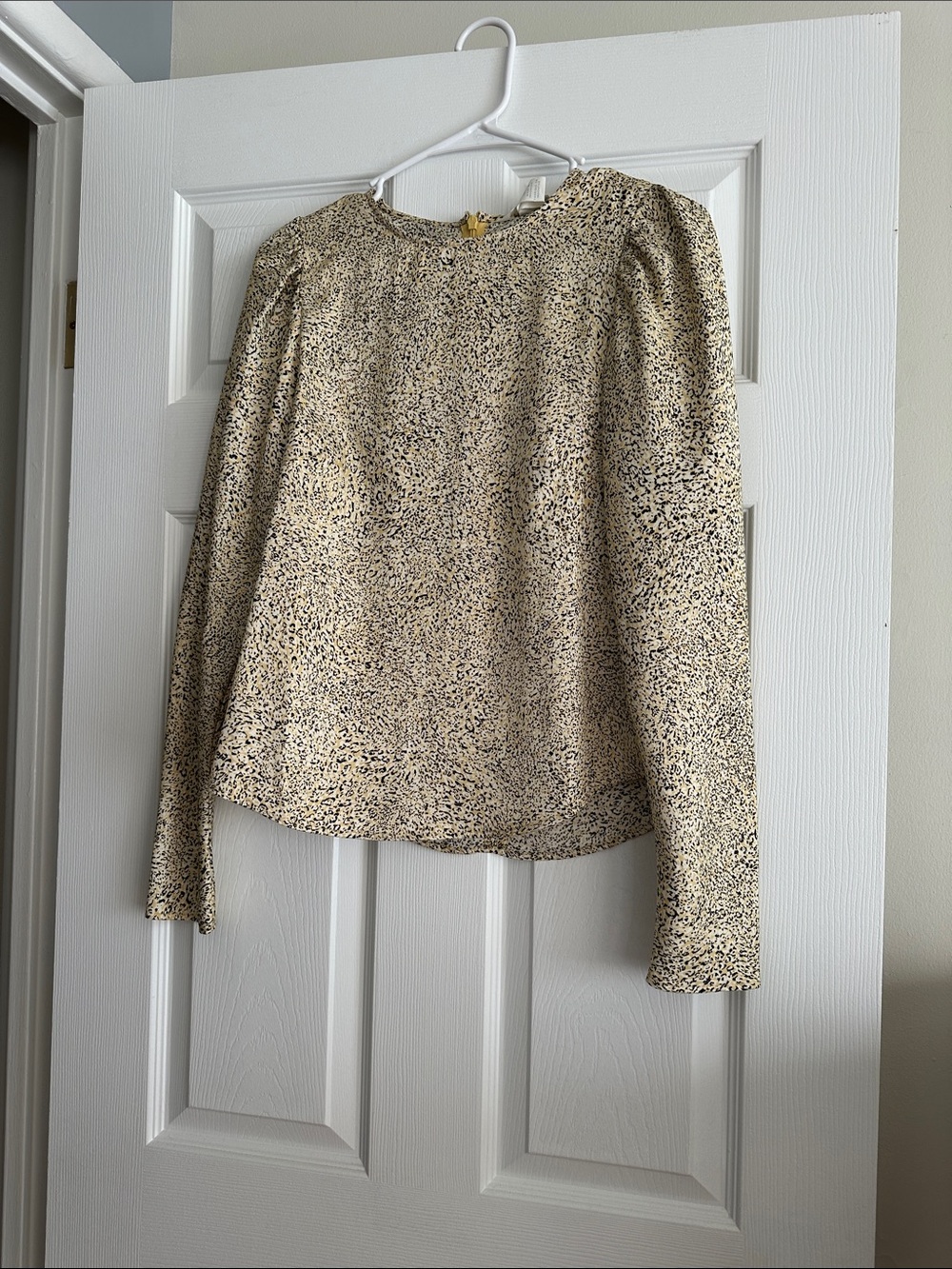 H&M Cream and Black Speckled Long-Sleeve Blouse